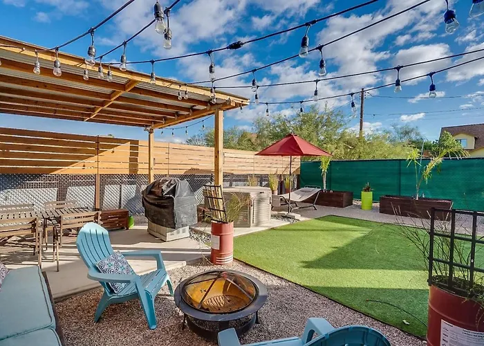 Chic Duplex In 1 Of 2 Сasa de vacaciones Tucson