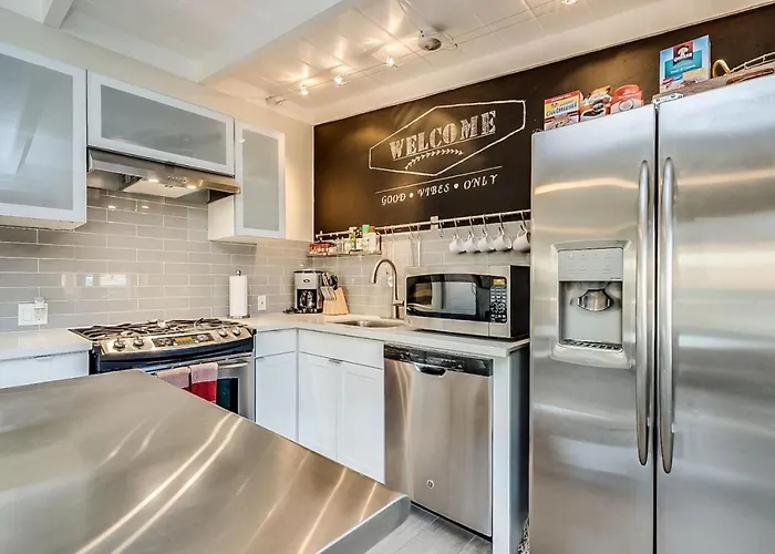 Chic Duplex In 1 Of 2 Сasa de vacaciones *