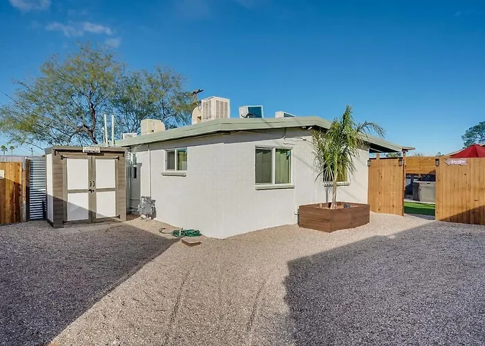 Chic Duplex In 1 Of 2 *