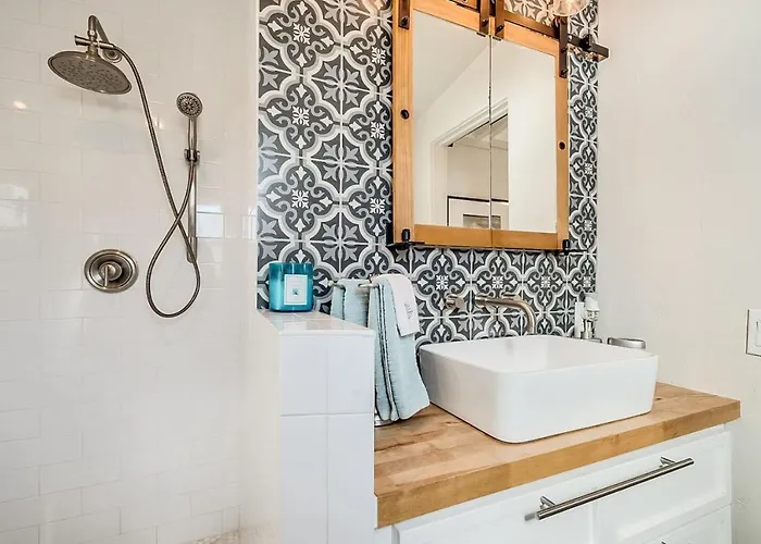 Chic Duplex In 1 Of 2 * Tucson