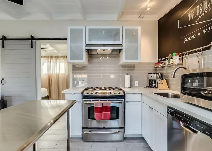 Chic Duplex In 1 Of 2 Сasa de vacaciones Tucson